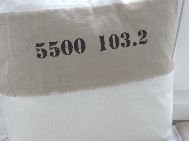 Kissen Bezug mit Zahlenprint