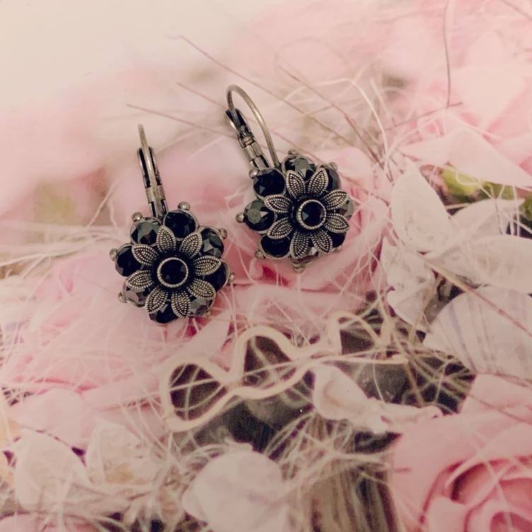 Ohrringe Blütenzauber schwarz